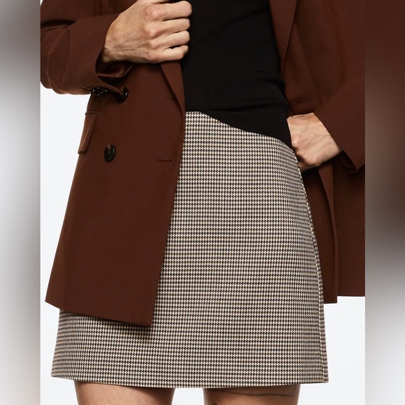 Mango Dresses & Skirts - Mango‎ Monochrome Houndstooth A-Line Skirt